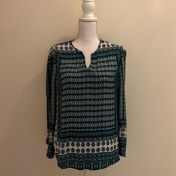 Francesca’s Miami Green and White Retro Split Neck Blouse.  Size Small - Picture 3 of 12